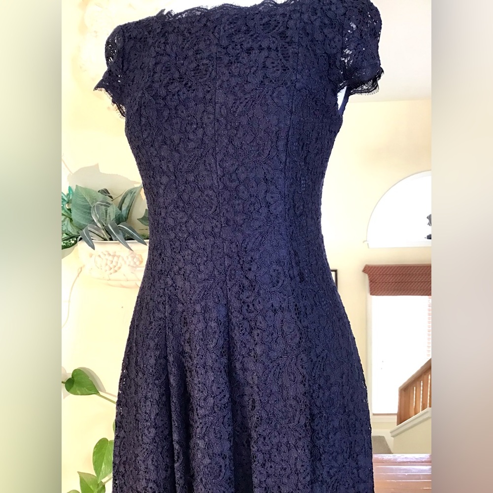 Adrianna Papell embroidered dress size 2